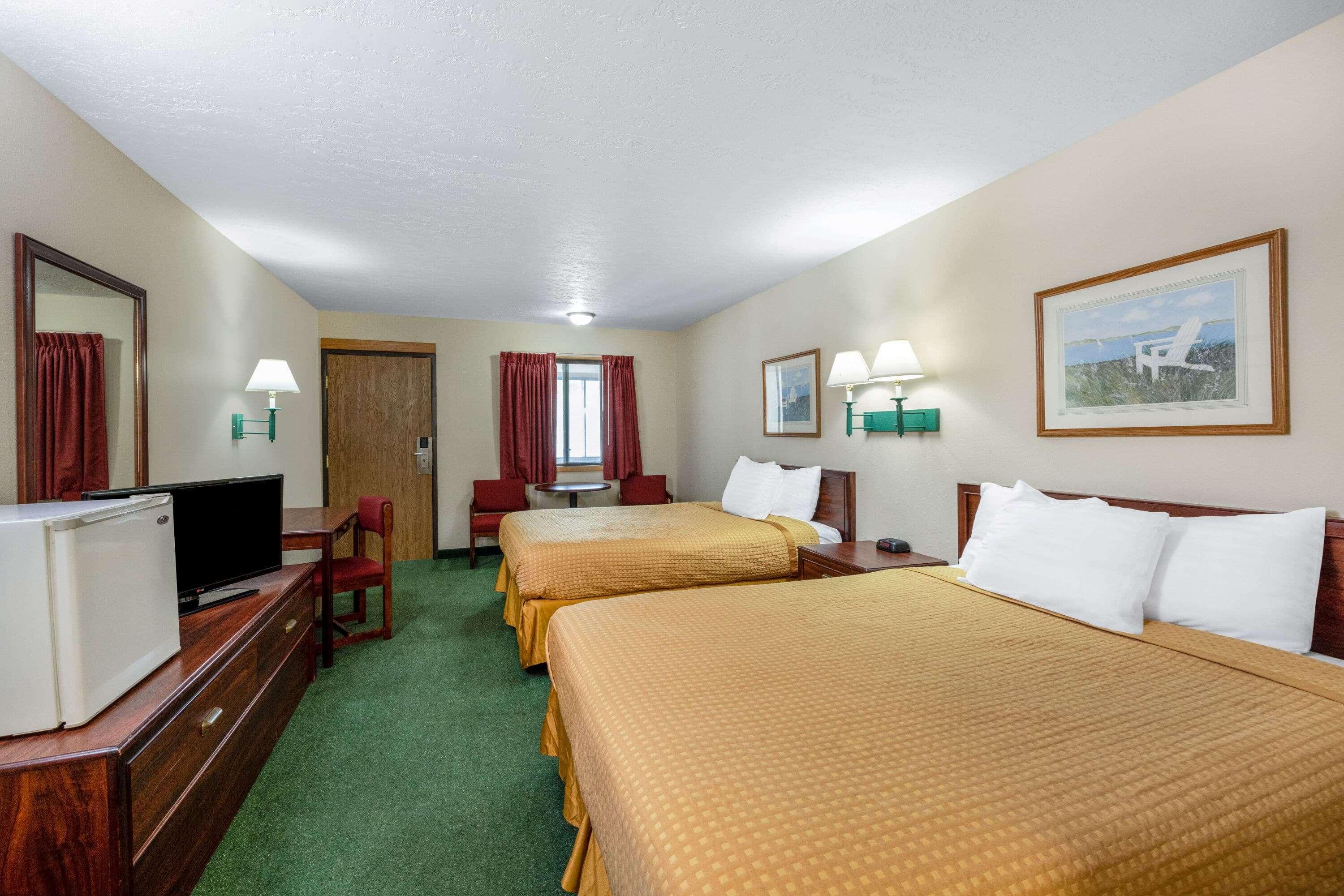 ทราเวลลอดจ์ บาย วินด์แฮม สปิริต เลค / โอโคโบจิ Motel Spirit Lake ภายนอก รูปภาพ