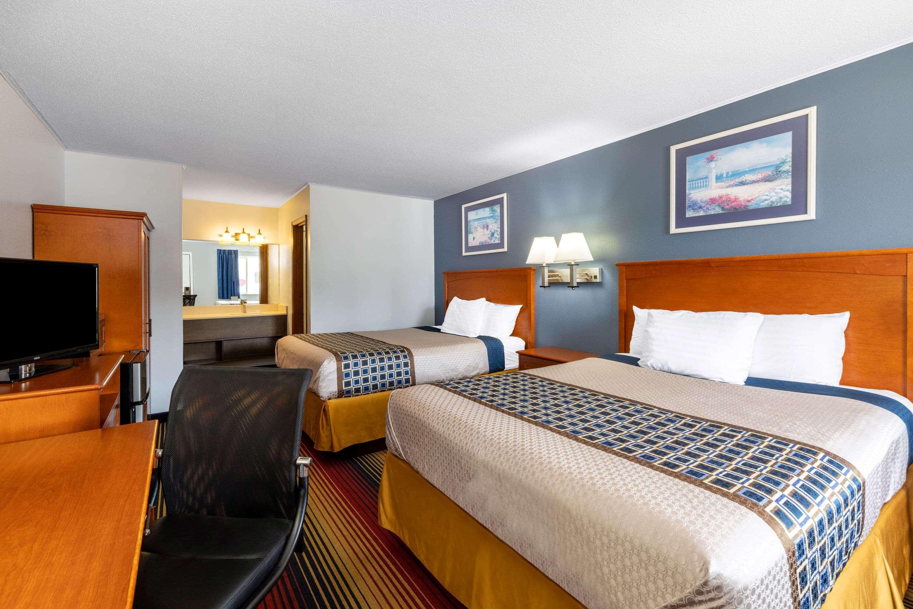 ทราเวลลอดจ์ บาย วินด์แฮม สปิริต เลค / โอโคโบจิ Motel Spirit Lake ภายนอก รูปภาพ